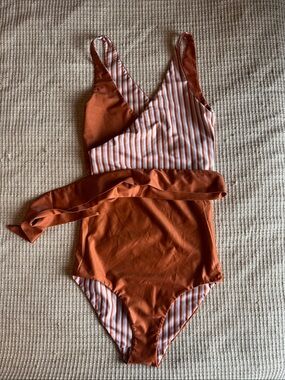 Baiia Marrakesh swim suit - 3 piece plus tie